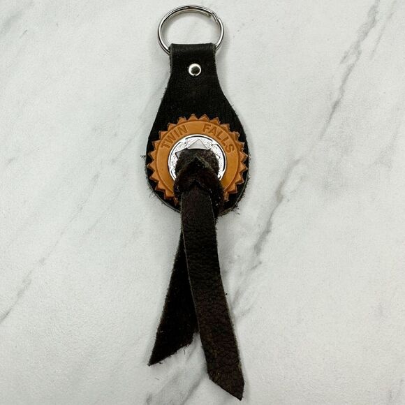 Soft Brown Leather Fringe Western Concho Twin Falls Idaho Boho Keychain Keyring - Picture 1 of 11